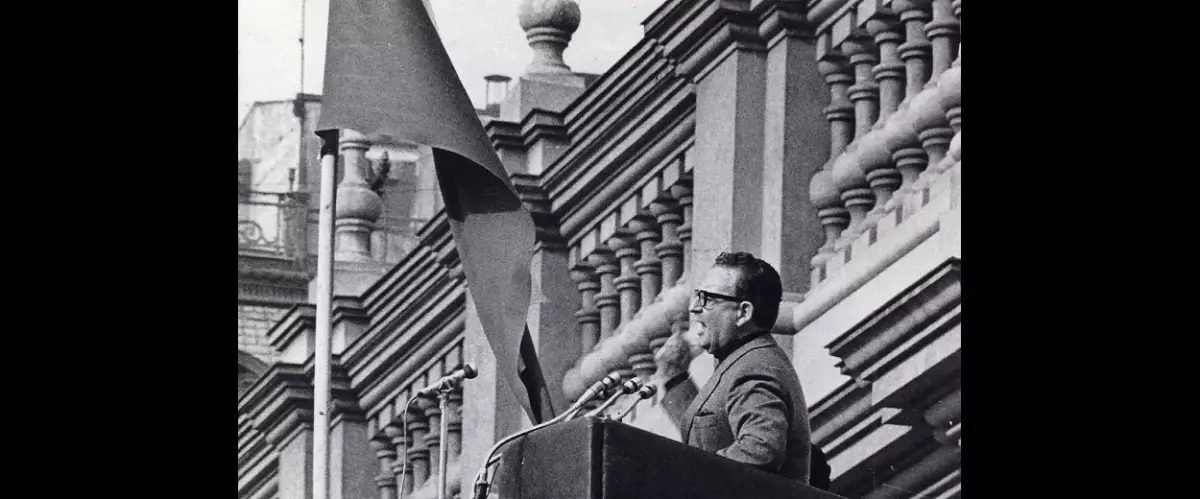 Die Schlacht um Chile, Teil 1: Der Aufstand der Bourgeosie