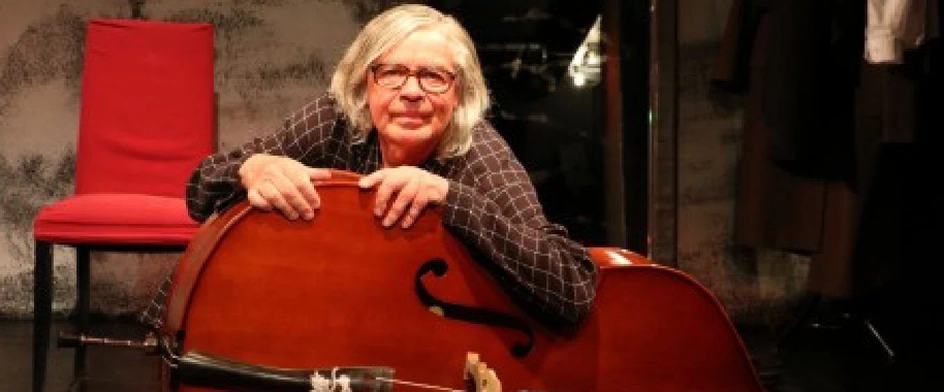 OSTER SPECIAL Volker Lippmann spielt wieder den "Der Kontrabaß"